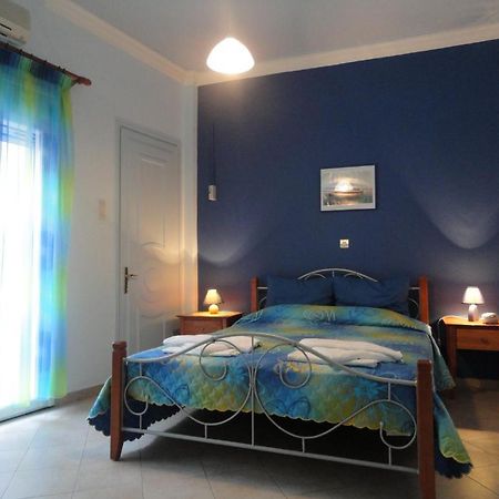 Apergis Rooms Ermoupoli Buitenkant foto