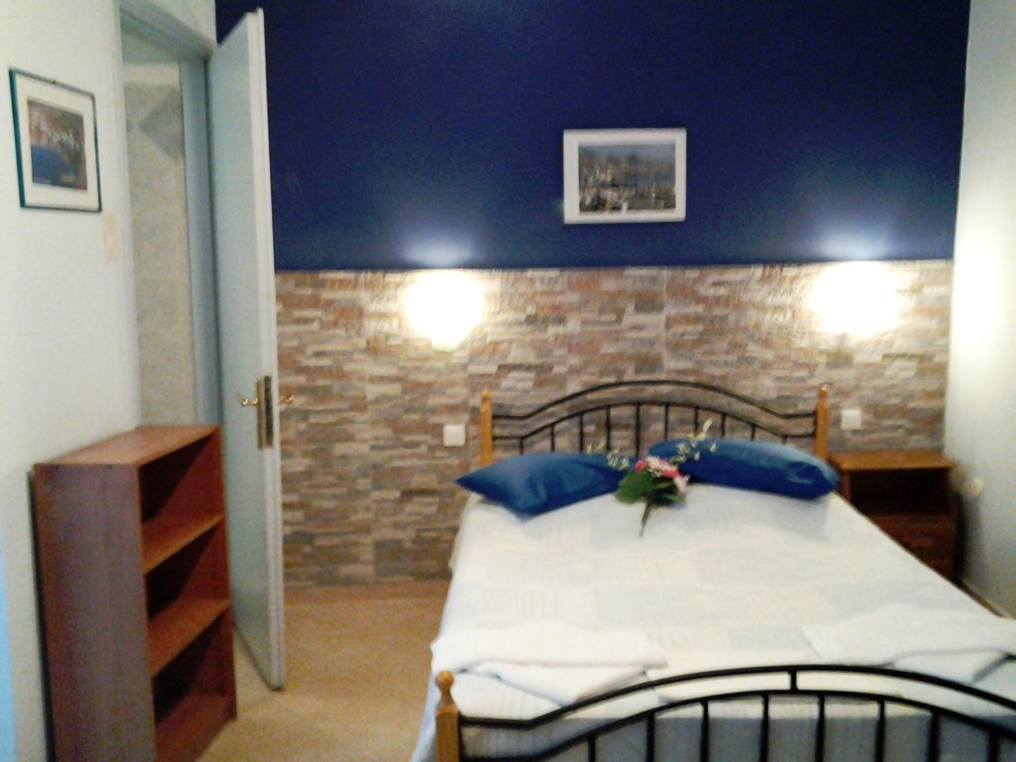 Apergis Rooms Ermoupoli Kamer foto