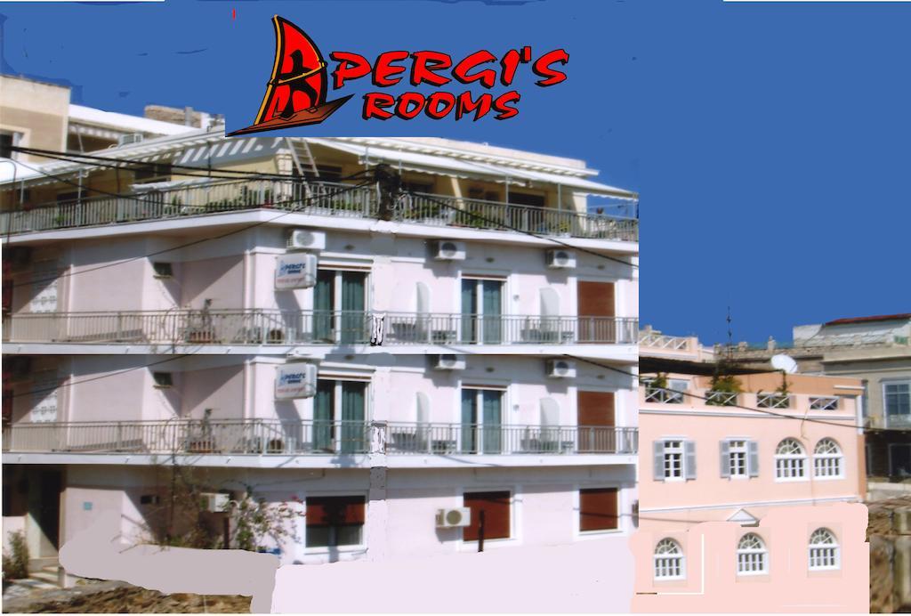 Apergis Rooms Ermoupoli Buitenkant foto